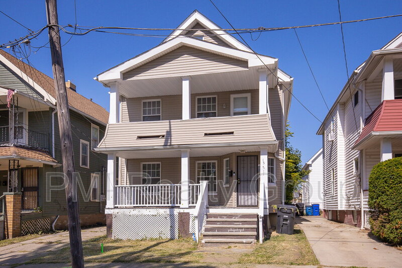 Cleveland Condo: 15711 School Avenue