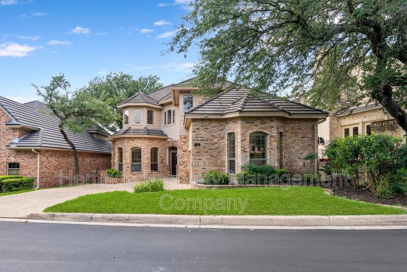 San Antonio House: 131 Westcourt Lane
