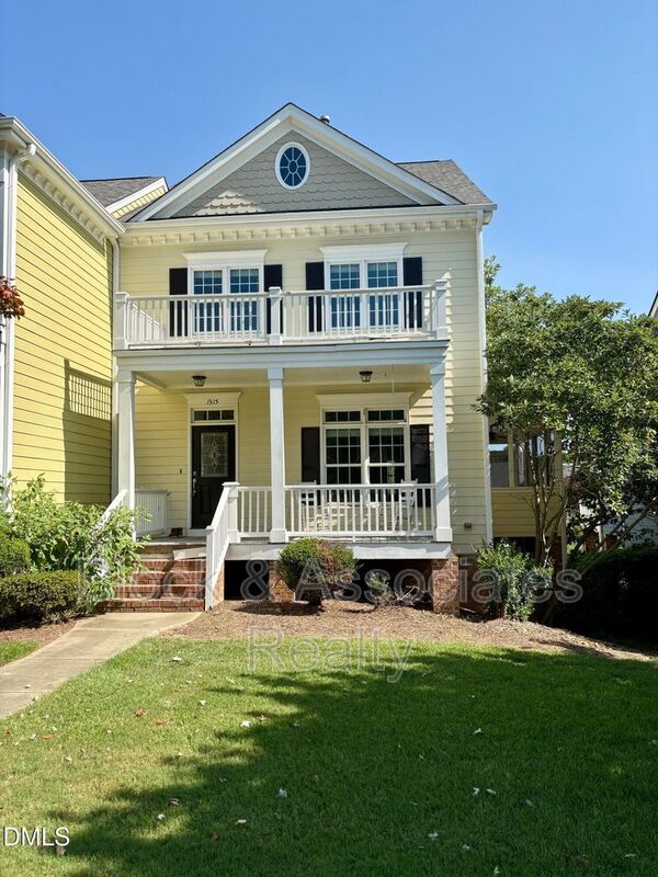 Apex House: 1315 Center St.