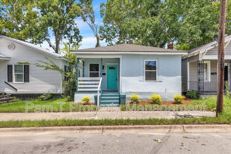 Savannah House: 34 Culver St