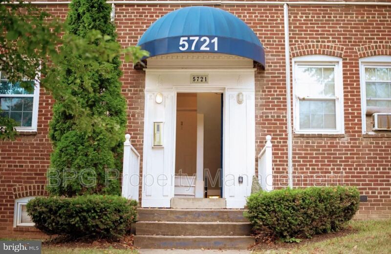 Arlington Condo: 5721 11th St N