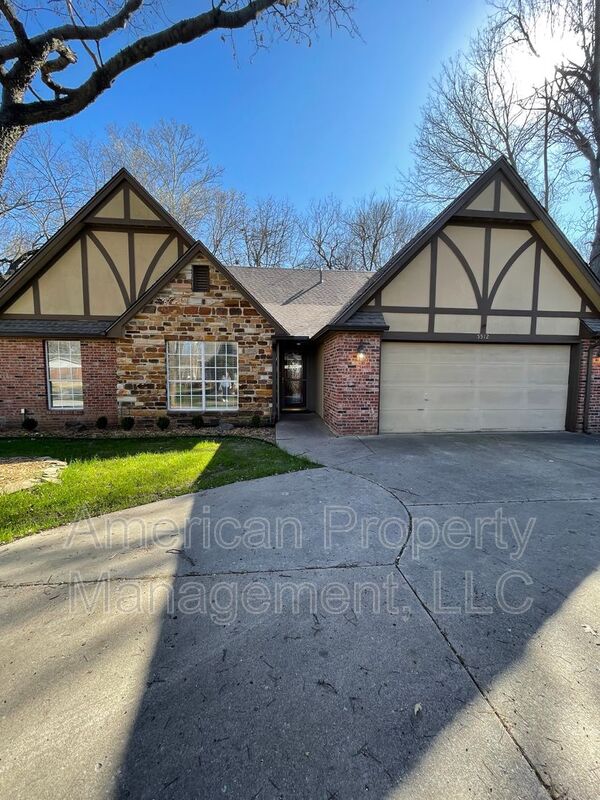 Tulsa House: 5512 Columbia Court