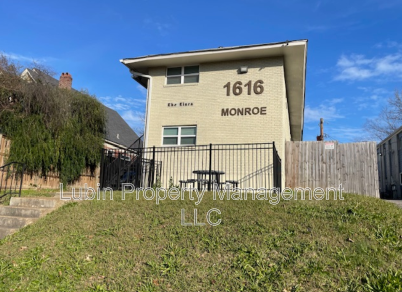 Memphis Condo: 1616 Monroe Ave