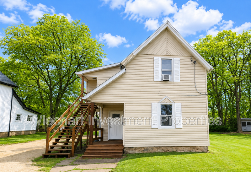 Lima House: 933 1/2 W Wayne St
