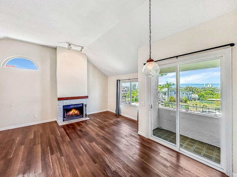 San Diego Condo: 4357 Cleveland Ave