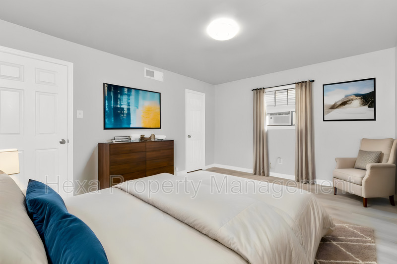 Houston Condo: 11211 S Post Oak Rd.