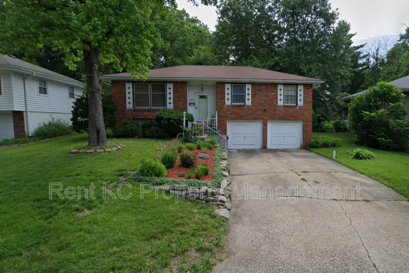 Grandview House: 13205 Craig Ave