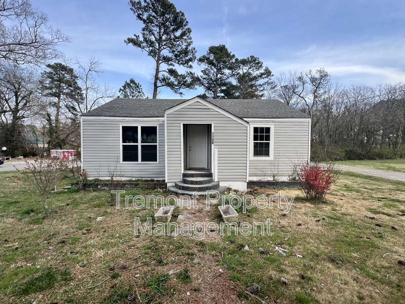 Chattanooga House: 1100 Tunnel Boulevard #A