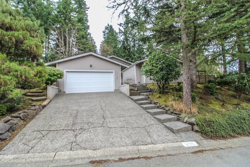 Mill Creek House: 14725 28th Dr SE