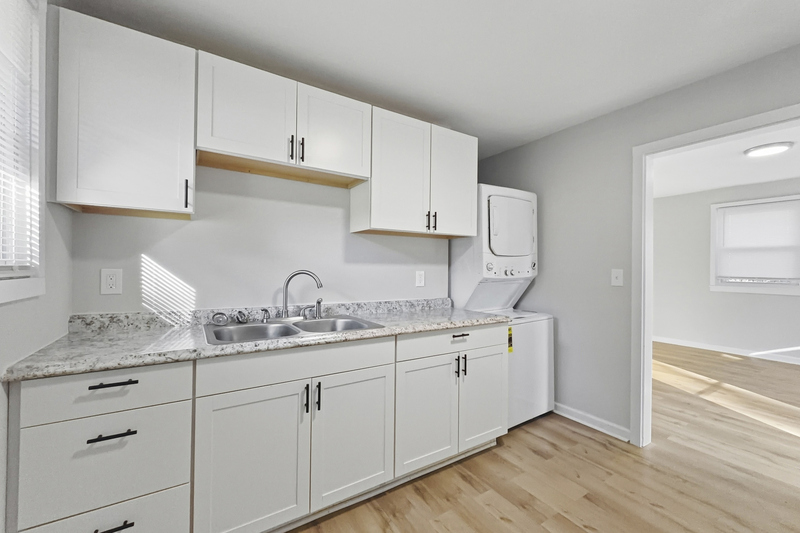 Photograph 6 of 295 South Benedict Avenue