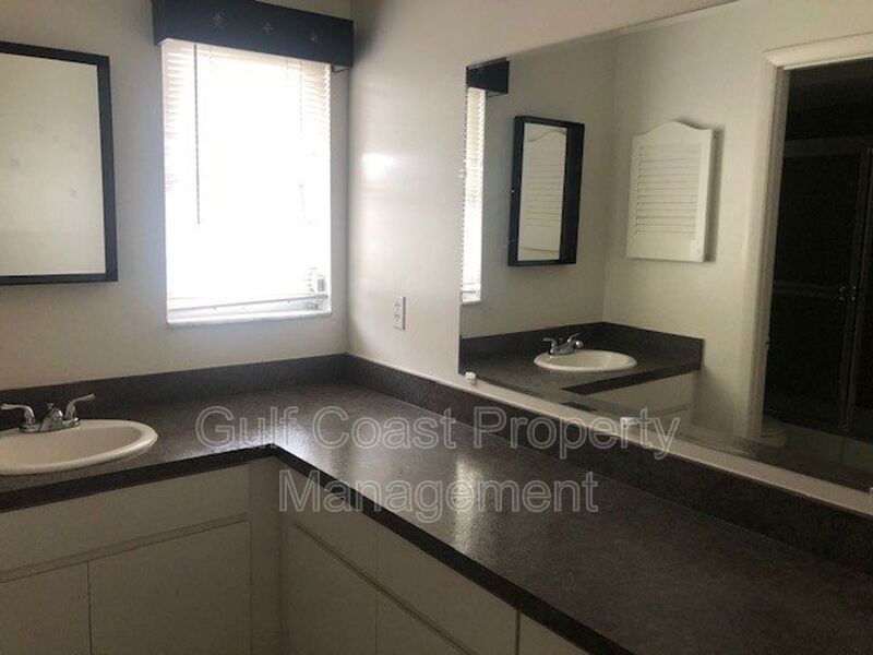 2125 Pueblo Circle #V-7 - Sarasota FL 34321 - Photo 2