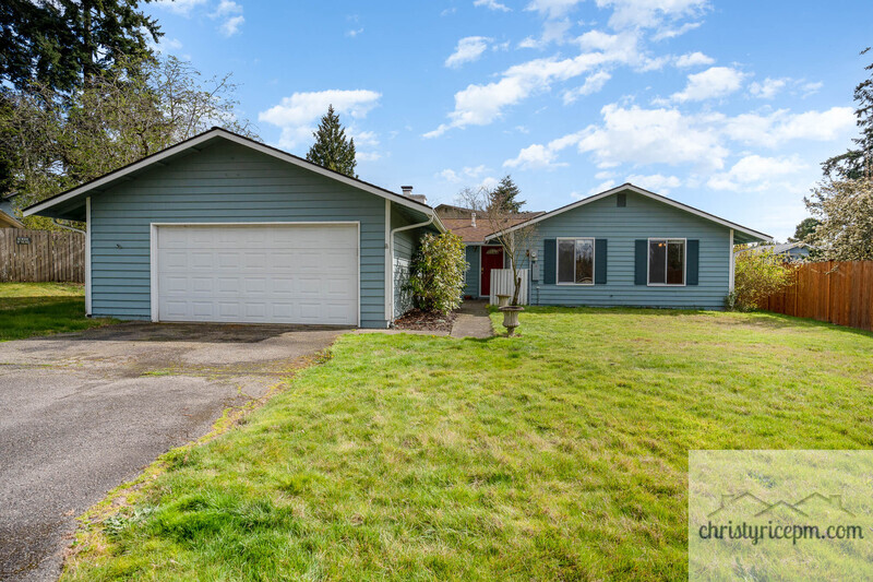 Renton House: 2107 SE 21st Ct