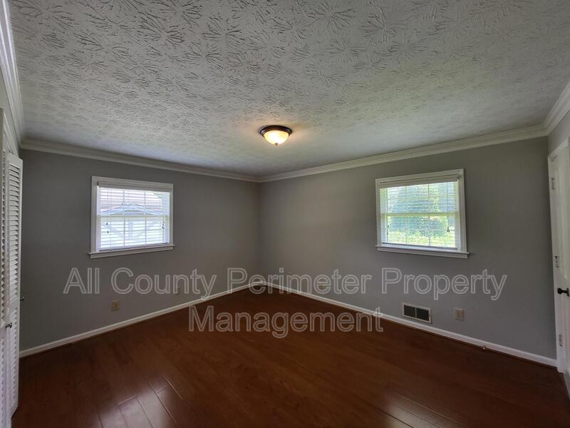 Main Rental Photo 14