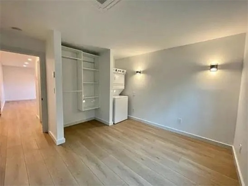 Santa Barbara Condo: 1821 Chino St