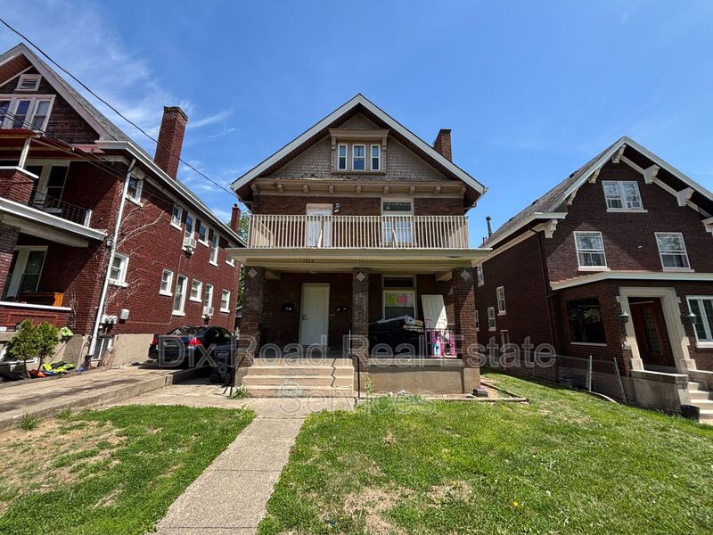 Cincinnati House: 1026 Del Monte