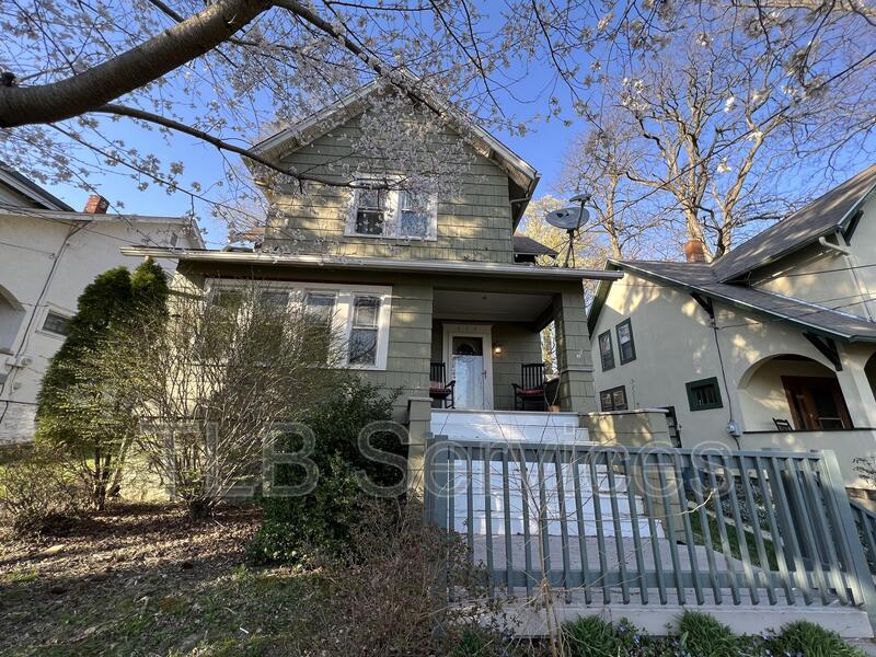 Clarks Summit House: 519 School Street