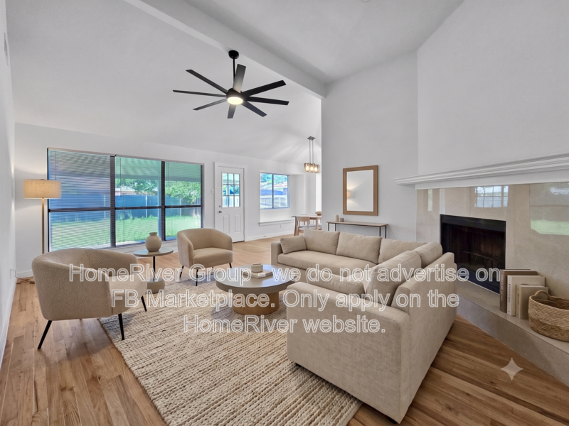 Fort Worth House: 2612 Woodlark Dr