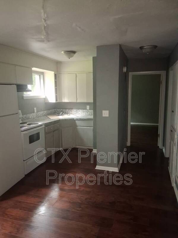 Killeen Condo: 416 East Dunn Avenue