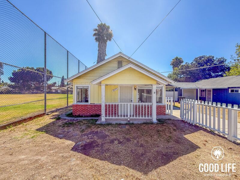 La Mesa House: 3895 King St