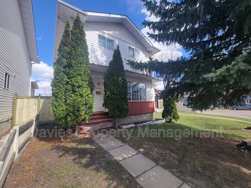 Edmonton House: 8006 15A Avenue NW