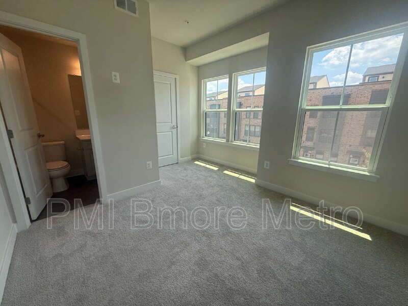 Baltimore House: 2920 Maisel St