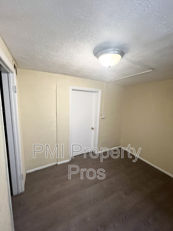 Milwaukee Condo: 2217A South 19th Street