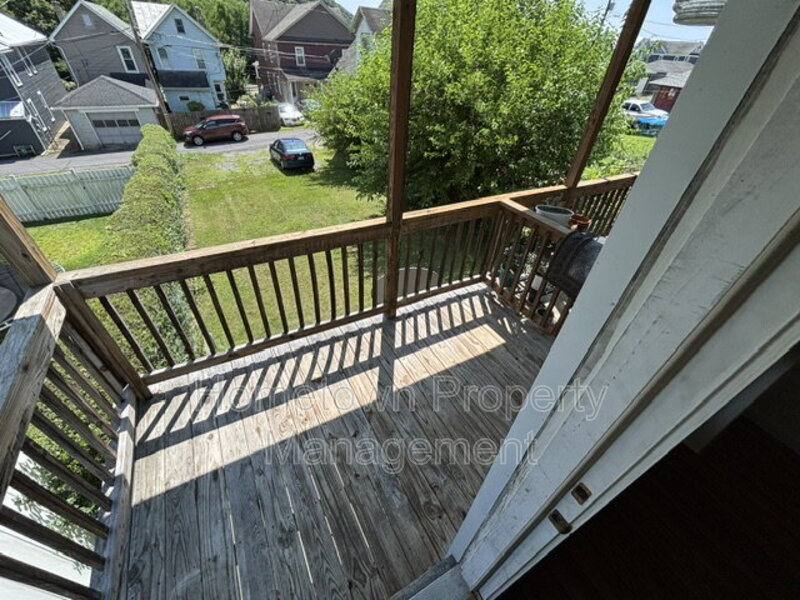 Sunbury Condo: 1135 Chestnut Street