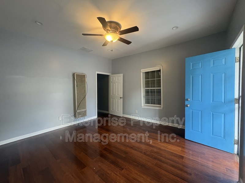 Photo 4 of 493 Boston St