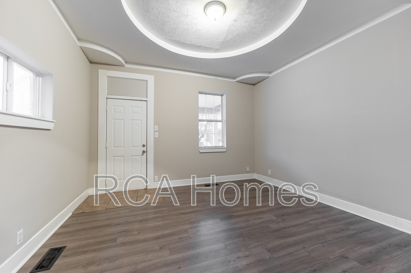 Indianapolis House: 704 Sanders Street