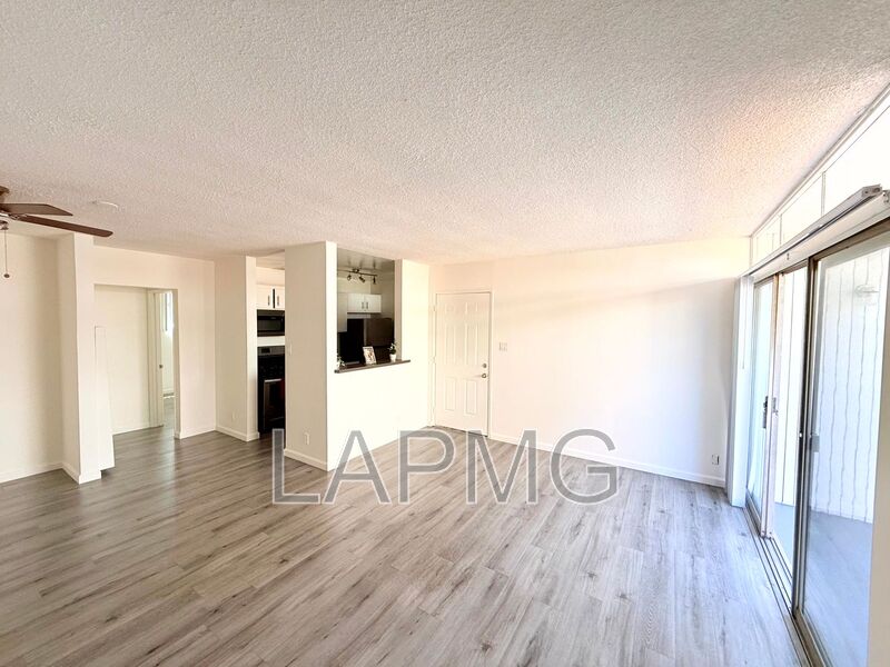 Los Angeles House: 1029 N. Ardmore Avenue