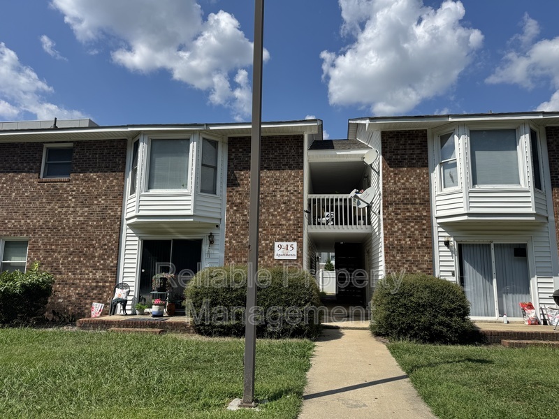 Benson Condo: 406 S Walton Dr