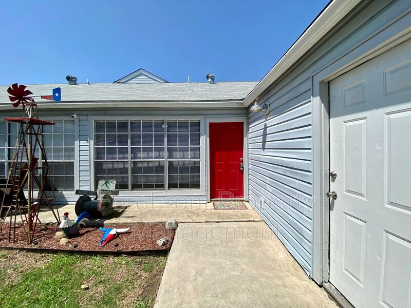 14525 Clovelly Wood San Antonio TX 78233 - Photo 4