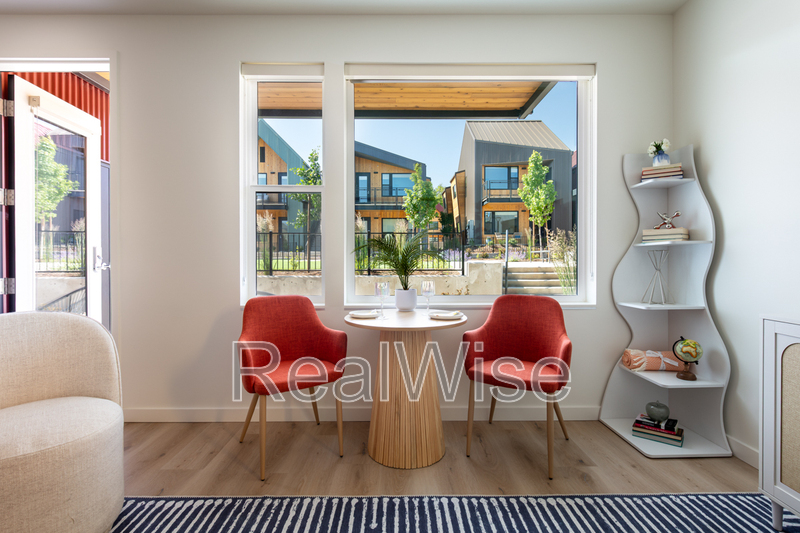 Ashland House: 1244 Quincy St