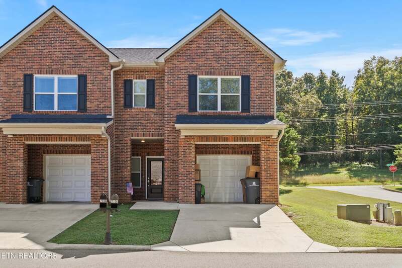 Photograph 1 of 7106 Dulaney Way