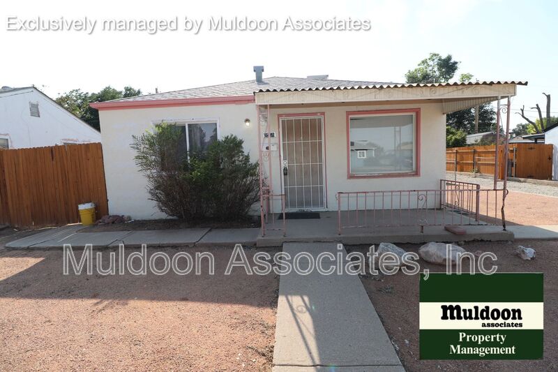 Pueblo House: 2561 Camellia St