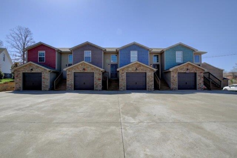 Clarksville Townhome: 505-H Havendale Ct