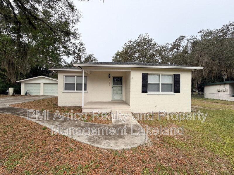 Plant City House: 1009 North Forbes Road