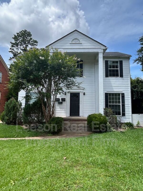 Shreveport House: 810 Rutherford St
