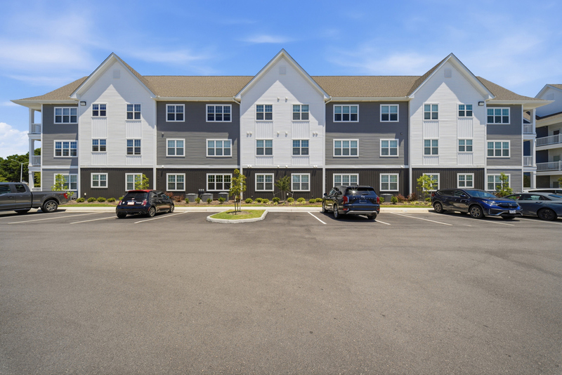 Virginia Beach Condo: 1728 Vankar Dr