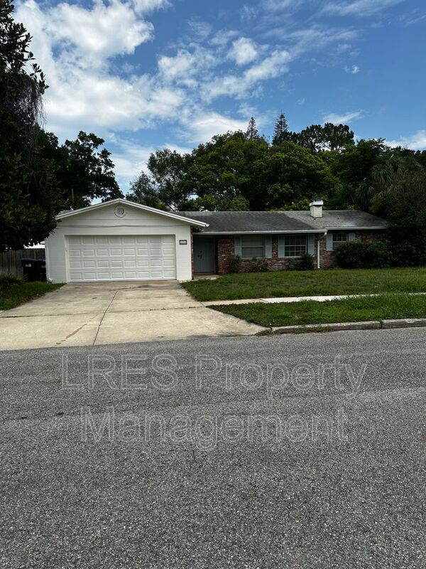 Winter Park House: 2719 Merrie Oaks Rd