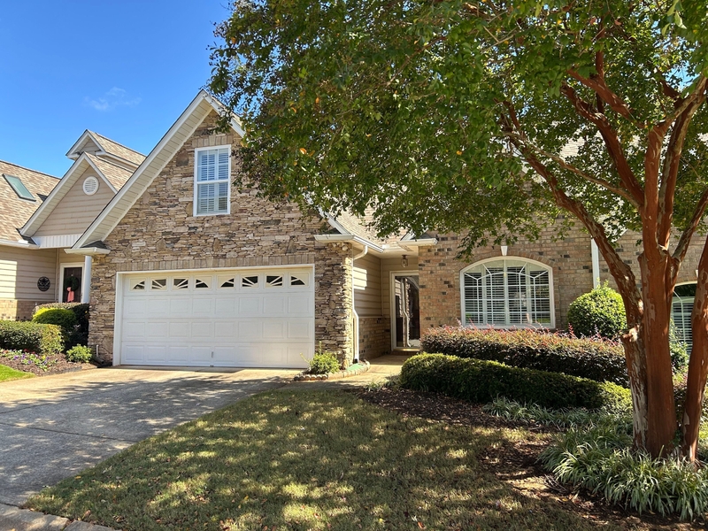 Greer House: 35 Brightmore Dr