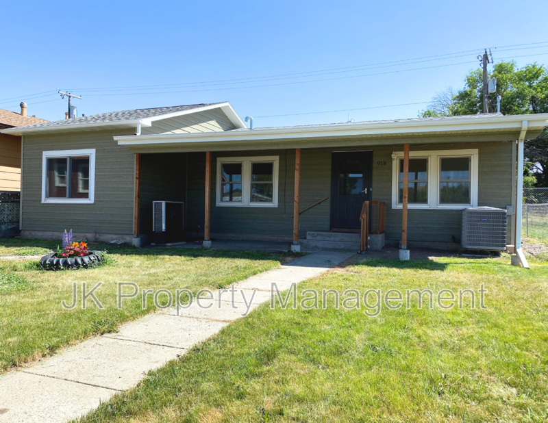Great Falls House: 918 1st Ave NW