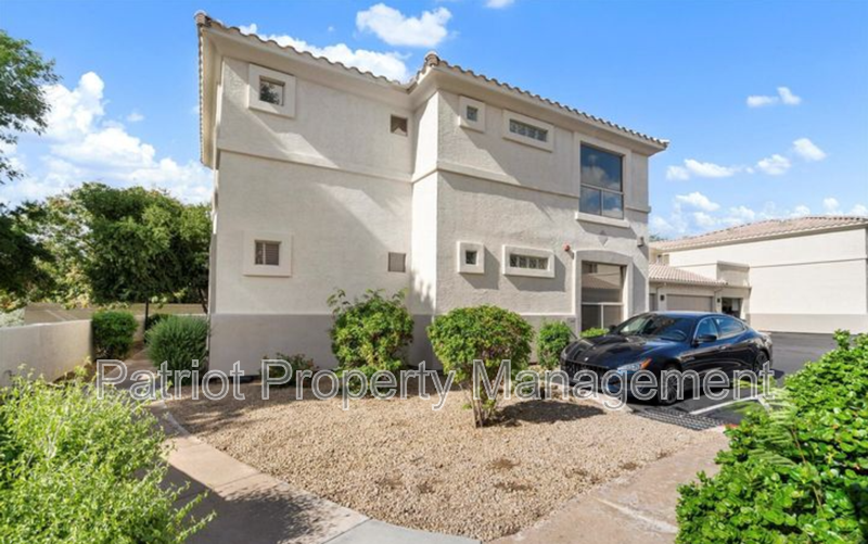 Scottsdale House: 9550 E Thunderbird Rd