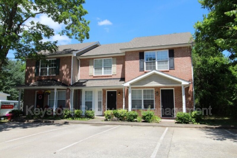 Clarksville Townhome: 938 Cumberland Drive