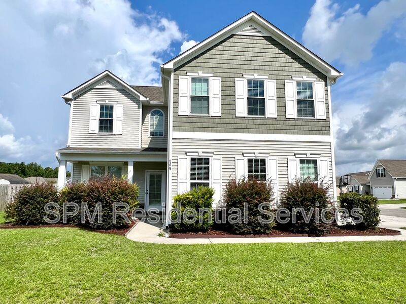 Rocky Point House: 206 Preswick Dr