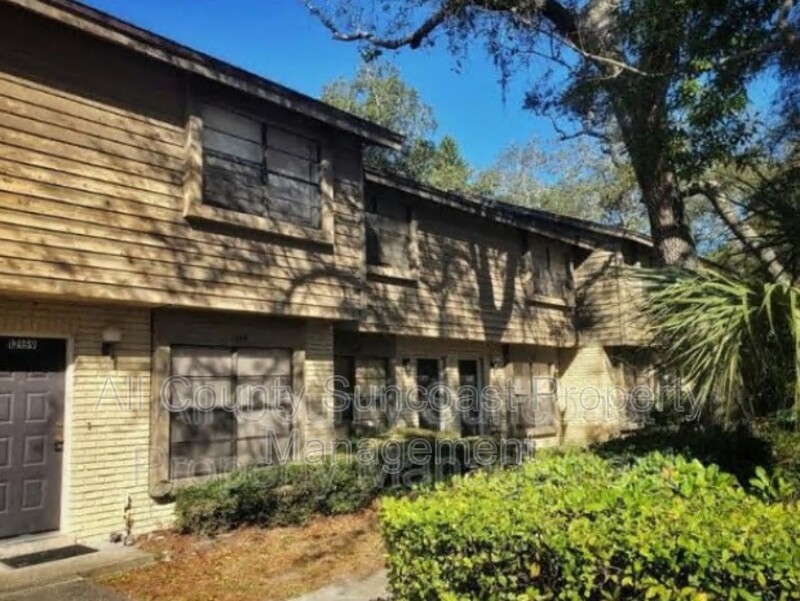 Largo Townhome: 12091 117th St N