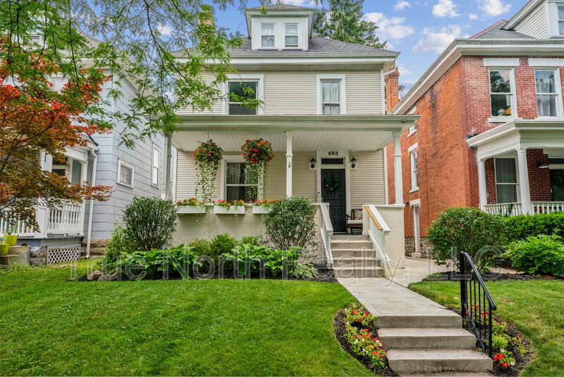 Columbus House: 693 Wilson Avenue