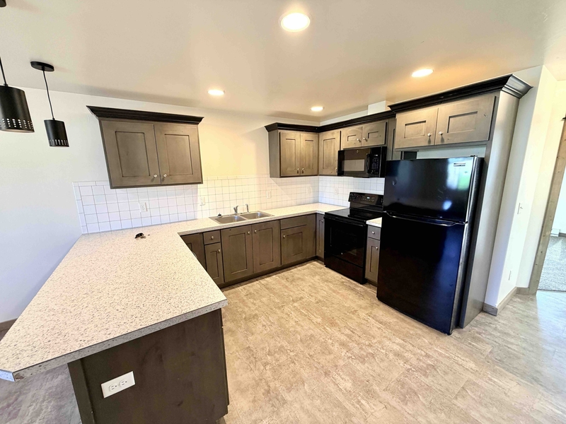 Helena Condo: 1048 Enterprise Drive - 3