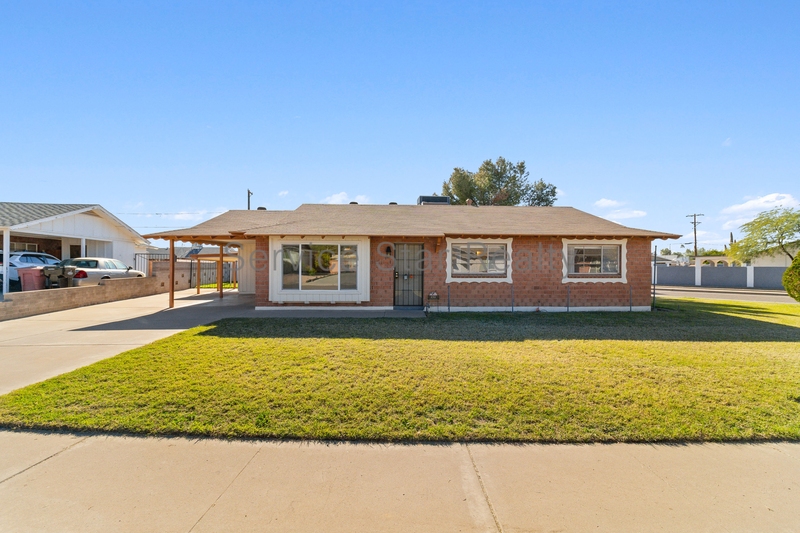 Scottsdale House: 8701 E Palm Ln