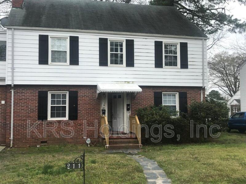 Norfolk Condo: 211 Maycox Ave